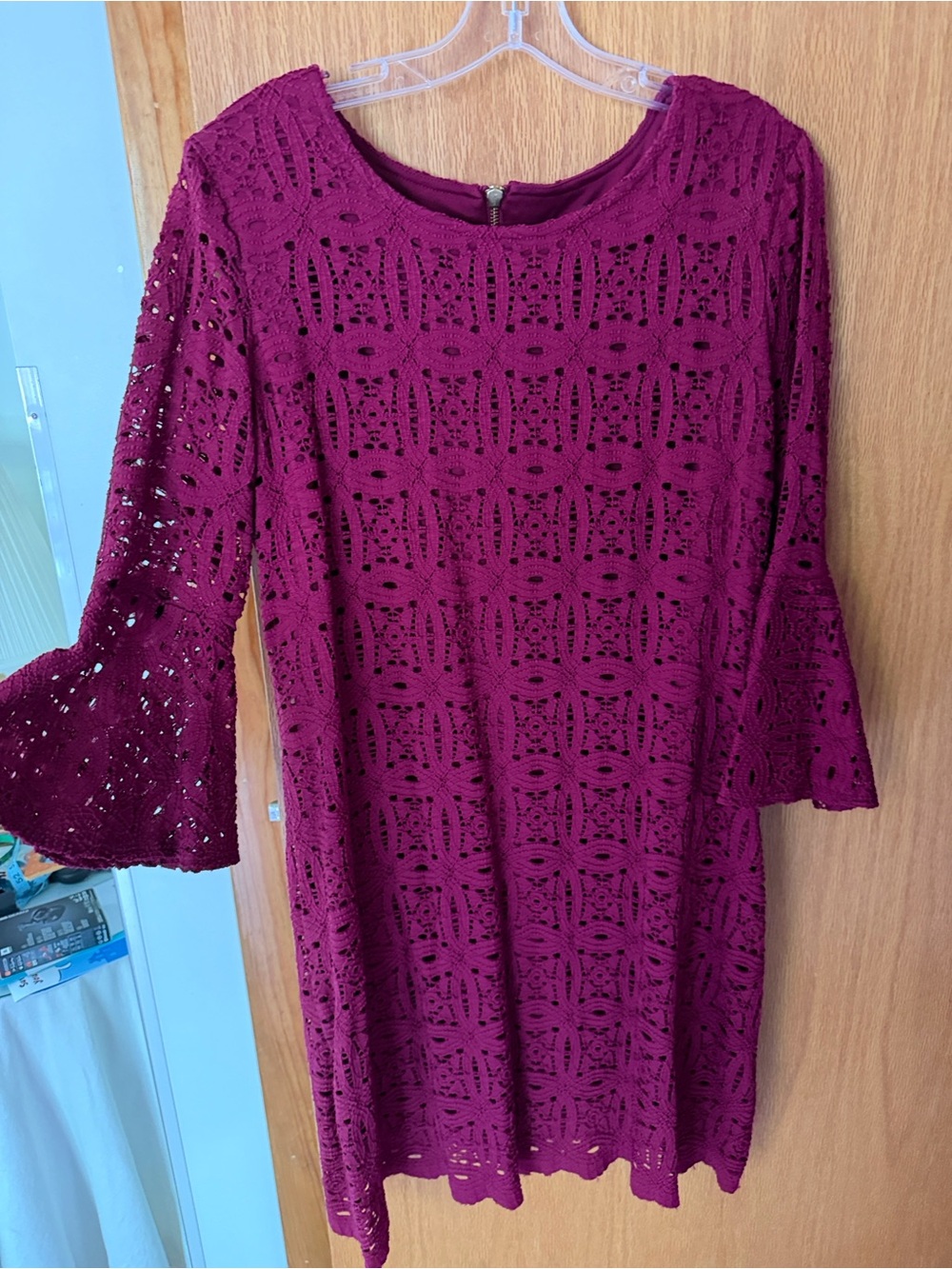 ROZ & ALI Crochet Lace Bell-Sleeve Dress
